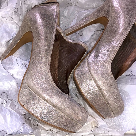 Jessica Simpson// Greeta - Picture 2 of 4